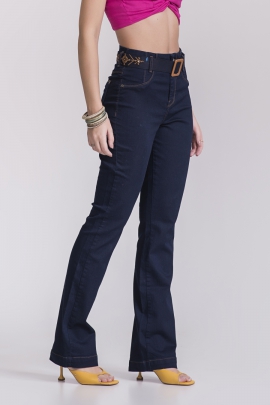 CALÇA JEANS FEMININA BOOT CUT COM CINTO - AZUL ESCURO